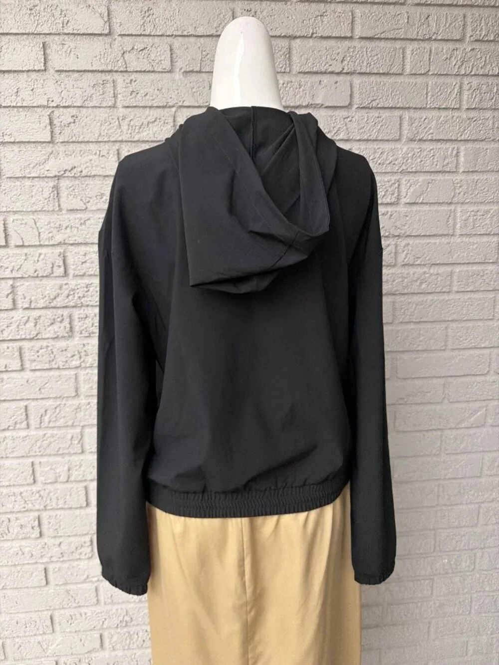Bearpaw Outdoors Black Lightweight Zip-Up Hooded Jacket Size S - Picture 6 of 14